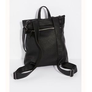 urban expressions lennon backpack